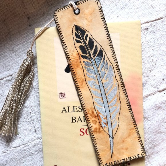 Bookmark with a Zigzag Stitch Sewing Pattern and Feather Metal Charms - Picture 3 of 6